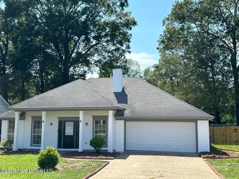 12 Holmar Dr, Brandon, MS 39047