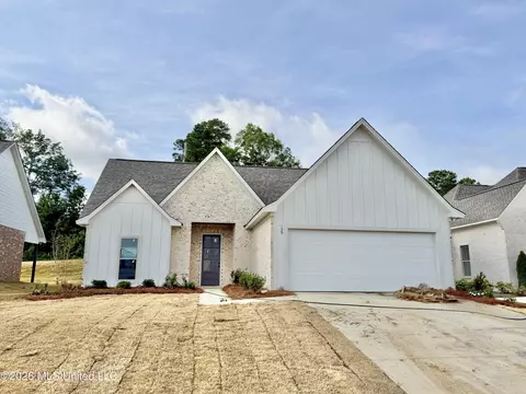 Exterior - 139 Bronson Bnd, Flowood, MS 39232 photo 1 of 1
