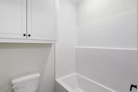 Bath - 139 Bronson Bnd, Flowood, MS 39232 photo 5 of 5