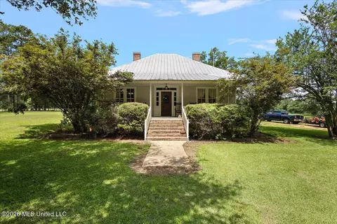 3350 SE Mount Pleasant Ln, Bogue Chitto, MS 39629
