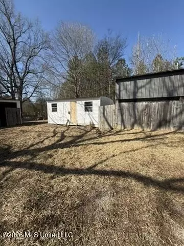 Exterior - 1332 Walker Rd, Terry, MS 39170 photo 4 of 5