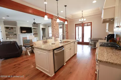 Kitchen - 157 Westerly Pl, Madison, MS 39110 photo 1 of 2