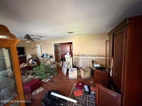 Living - 125 Tara Ln, Lucedale, MS 39452 photo 2 of 2