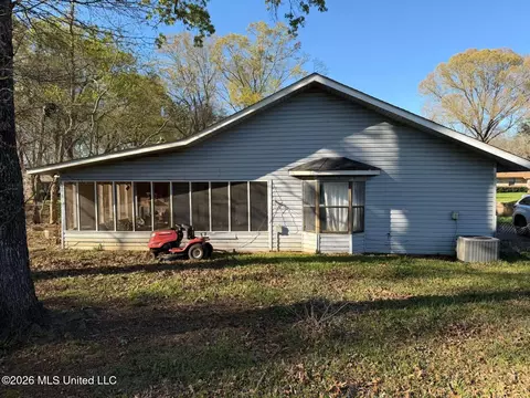 Exterior - 125 Tara Ln, Lucedale, MS 39452 photo 3 of 6