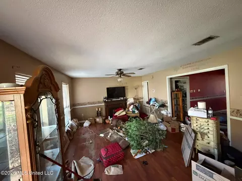Living - 125 Tara Ln, Lucedale, MS 39452 photo 1 of 2
