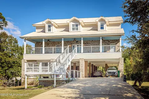 6316 Point Porteaux Rd, Ocean Springs, MS 39564