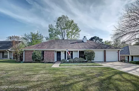 617 Water Oak Dr, Madison, MS 39110
