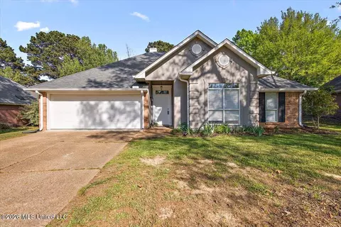 559 Spring Hill Dr, Madison, MS 39110