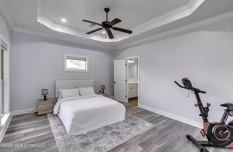 Bedroom - 329 Towne St, Brandon, MS 39042 photo 2 of 10