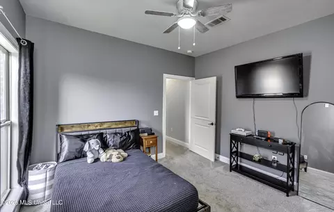 Bedroom - 329 Towne St, Brandon, MS 39042 photo 6 of 10