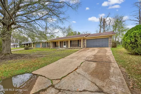 1062 Autumn St, Jackson, MS 39212