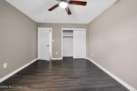 Bedroom - 1062 Autumn St, Jackson, MS 39212 photo 2 of 7