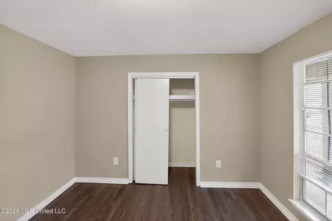 Bedroom - 1062 Autumn St, Jackson, MS 39212 photo 4 of 7