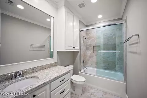 Bath - 404 Edgewood Ln, Madison, MS 39110 photo 8 of 9