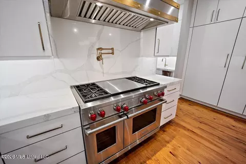 Kitchen - 404 Edgewood Ln, Madison, MS 39110 photo 5 of 7