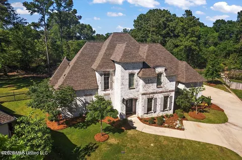 Exterior - 404 Edgewood Ln, Madison, MS 39110 photo 2 of 8