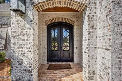 Entry Way - 404 Edgewood Ln, Madison, MS 39110 photo 9 of 9