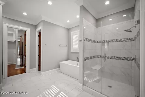 Bath - 404 Edgewood Ln, Madison, MS 39110 photo 2 of 9
