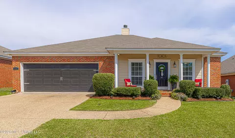 Exterior - 677 Parker Pl, Brandon, MS 39042 photo 5 of 8