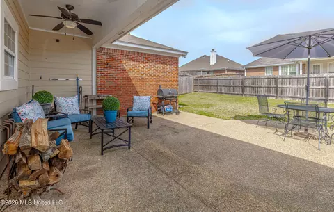 Exterior - 677 Parker Pl, Brandon, MS 39042 photo 8 of 8