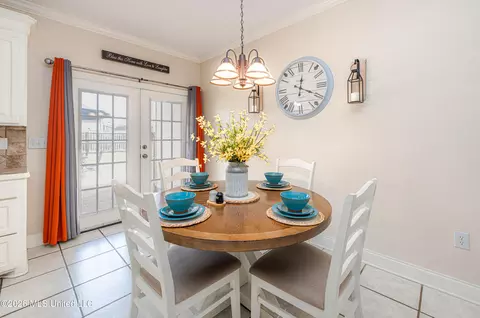 Dining - 677 Parker Pl, Brandon, MS 39042 photo 1 of 1
