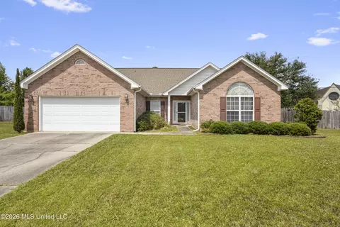 3106 Stonewood Dr, Ocean Springs, MS 39564