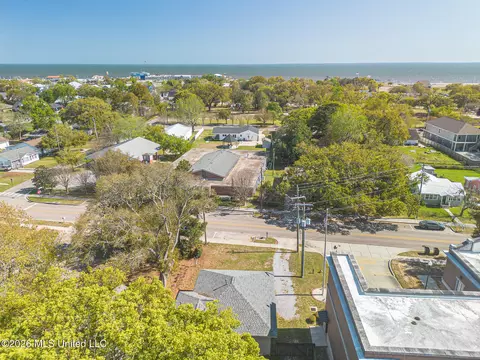 View/Area - 124 E Second St, Long Beach, MS 39560 photo 1 of 2