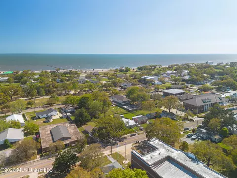 View/Area - 124 E Second St, Long Beach, MS 39560 photo 2 of 2