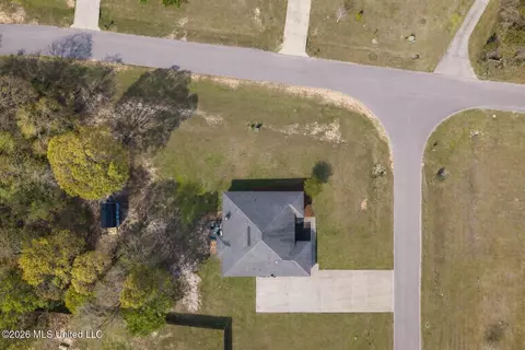 View/Area - 6 E Deerwood Dr, Perkinston, MS 39573 photo 1 of 3