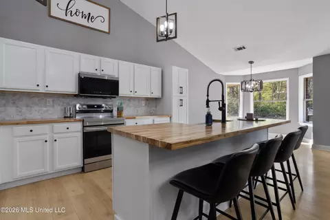 Kitchen - 6 E Deerwood Dr, Perkinston, MS 39573 photo 4 of 4