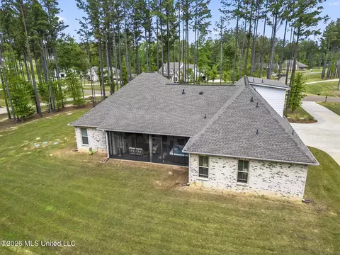 Other - 154 Fallen Oak Dr, Brandon, MS 39047 photo 3 of 17