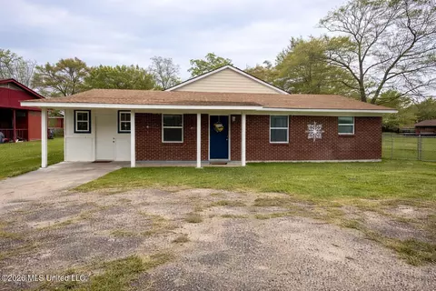 Exterior - 3912 Juniper St, Moss Point, MS 39563 photo 2 of 2