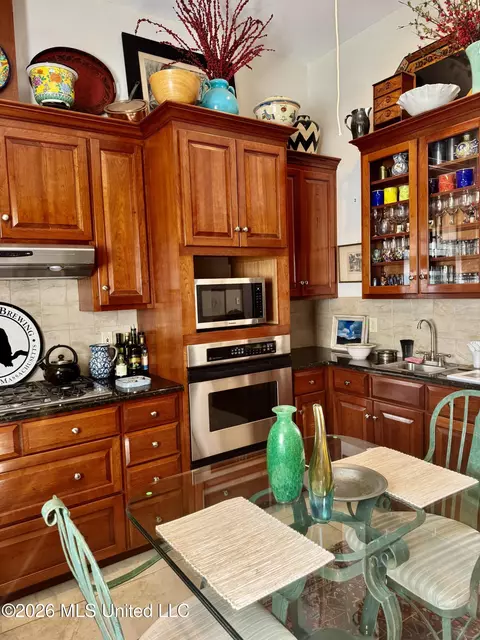 Kitchen - 606 State St, Natchez, MS 39120 photo 2 of 2