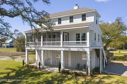 500 Saint Louis St, Pass Christian, MS 39571