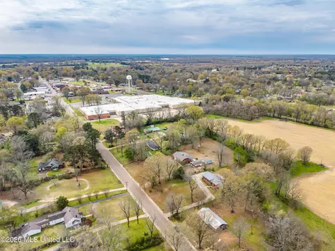 View/Area - 313 N Main St, Sardis, MS 38666 photo 8 of 13