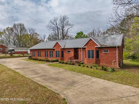 Exterior - 313 N Main St, Sardis, MS 38666 photo 18 of 23