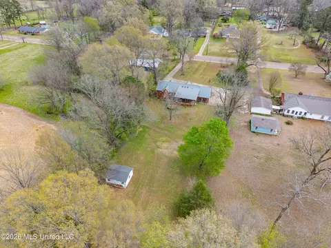 View/Area - 313 N Main St, Sardis, MS 38666 photo 4 of 13