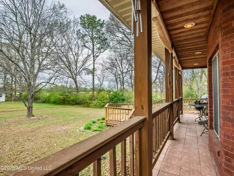 Exterior - 313 N Main St, Sardis, MS 38666 photo 7 of 23