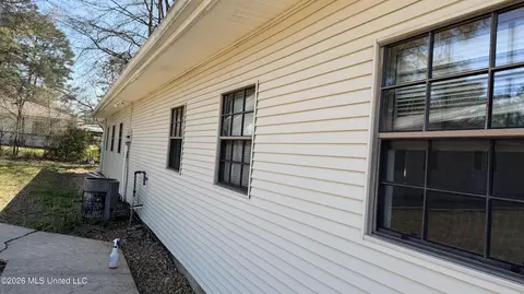 Exterior - 816 Marion Blvd, Forest, MS 39074 photo 4 of 6