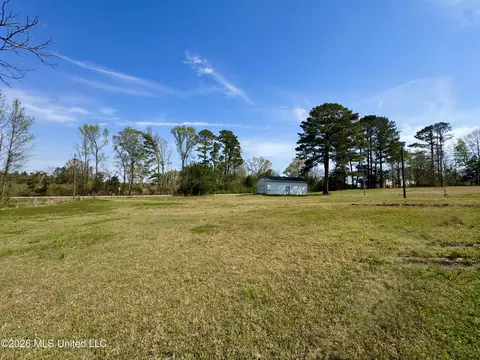 Exterior - 3656 Mississippi 16, Canton, MS 39046 photo 3 of 4
