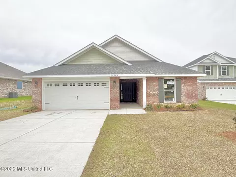 14960 Fritz Cir, Gulfport, MS 39503