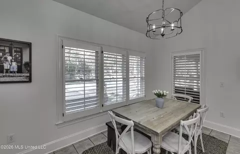 Dining - 302 Sarah Cv, Brandon, MS 39047 photo 5 of 8