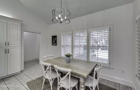 Dining - 302 Sarah Cv, Brandon, MS 39047 photo 6 of 8