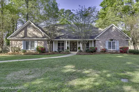 302 Sarah Cv, Brandon, MS 39047