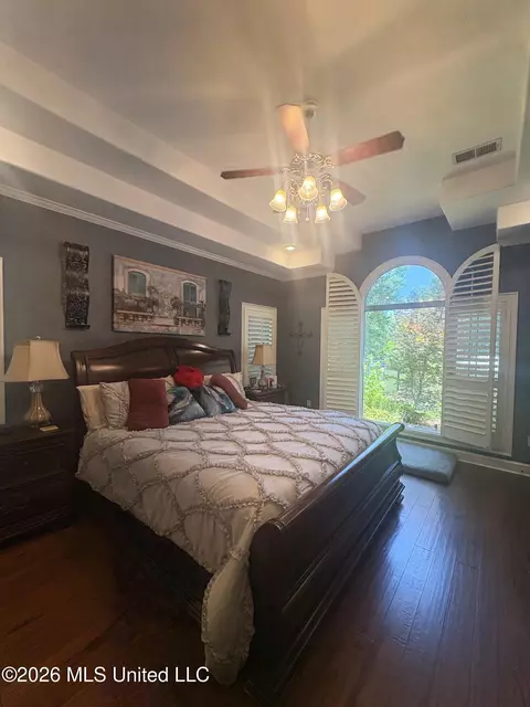 Bedroom - 1290 S Robertson Rd, Hernando, MS 38632 photo 9 of 9