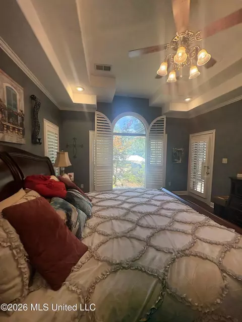 Bedroom - 1290 S Robertson Rd, Hernando, MS 38632 photo 8 of 9