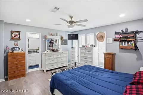 Bedroom - 3683 Wilcox Dr, Pearl, MS 39208 photo 5 of 7