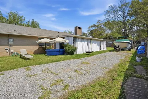 Exterior - 3683 Wilcox Dr, Pearl, MS 39208 photo 2 of 7