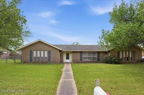 Exterior - 3683 Wilcox Dr, Pearl, MS 39208 photo 1 of 7