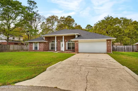 9912 Honomu Pl, Diamondhead, MS 39525